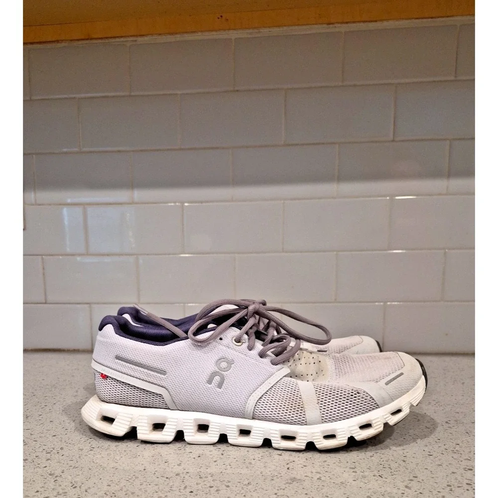 On Cloud 5 Running Shoes AUTH Glacier White Men's US 9 EU 45 Sneakers